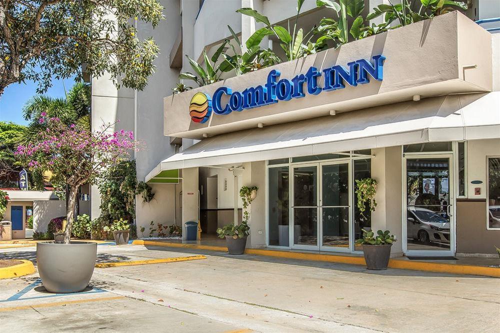 Comfort Inn & Suites Левиттаун Экстерьер фото